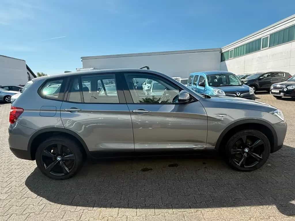 BMW X3 xDrive 35 d AUT/LED/AHK/PANO/KLIMA 02/2017-photo-3