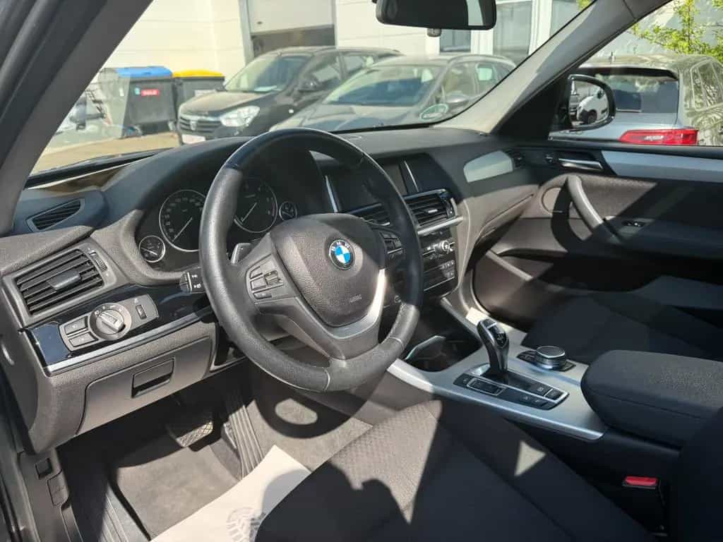 BMW X3 xDrive 35 d AUT/LED/AHK/PANO/KLIMA 02/2017-photo-8