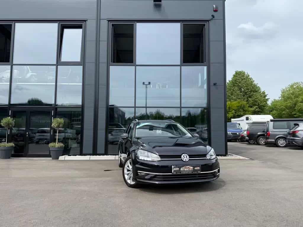 Volkswagen Golf VII V Highline R-Line*ACC*CAM*PDC*SHZ*AHK* 07/2020-photo-0
