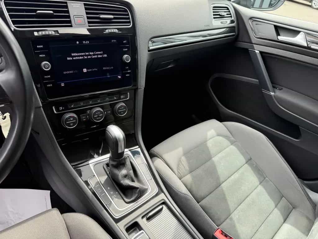 Volkswagen Golf VII V Highline R-Line*ACC*CAM*PDC*SHZ*AHK* 07/2020-photo-11