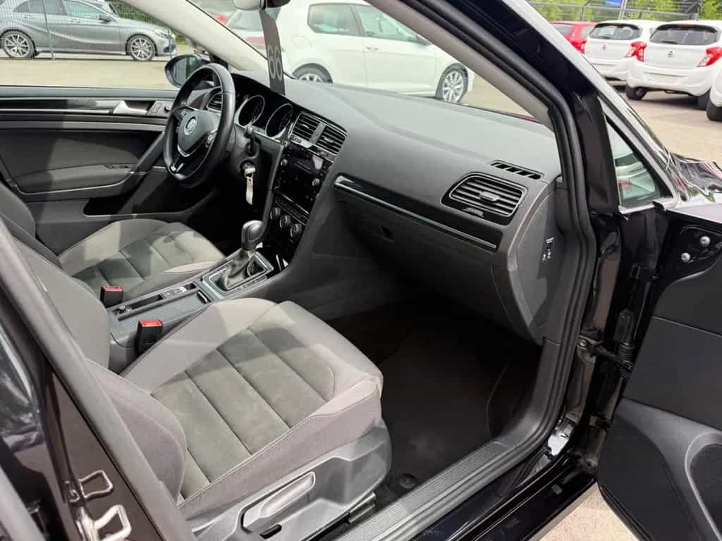 Volkswagen Golf VII V Highline R-Line*ACC*CAM*PDC*SHZ*AHK* 07/2020-photo-15