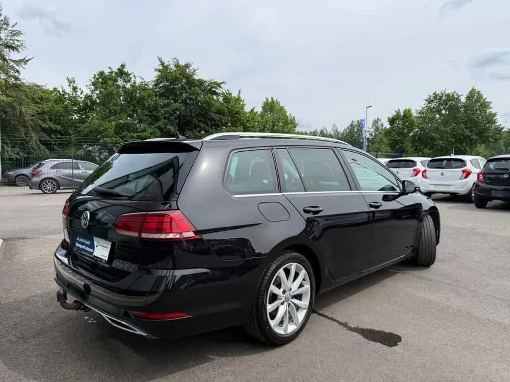 Volkswagen Golf VII V Highline R-Line*ACC*CAM*PDC*SHZ*AHK* 07/2020-photo-27