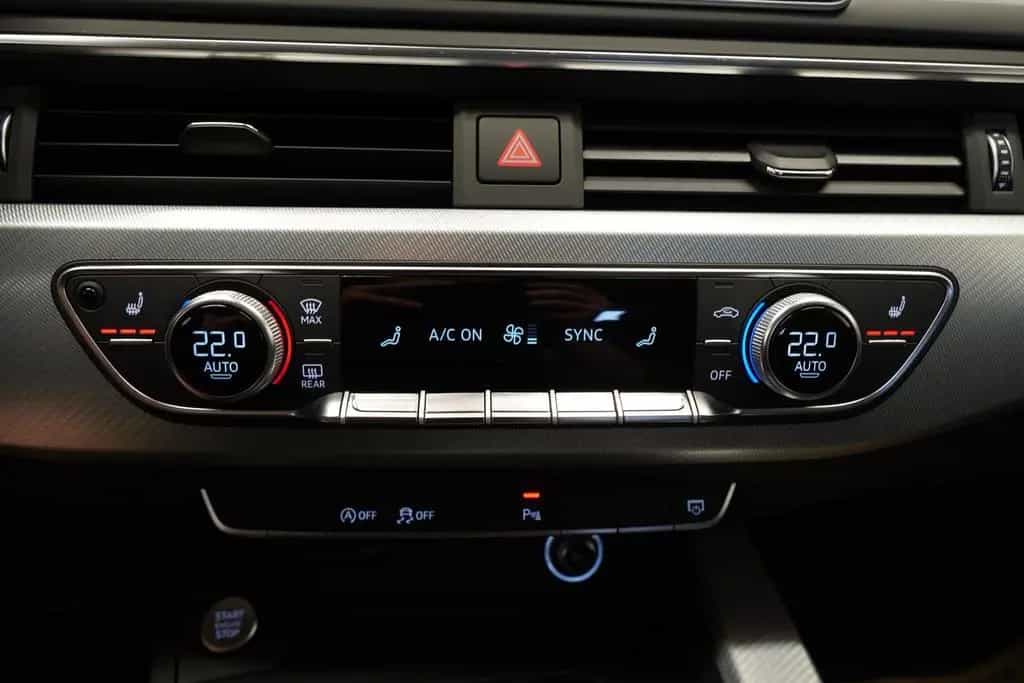 Audi A4 Avant 35 TDI S-tr. "S line" LED*VIRTUAL*AC 02/2019-photo-32