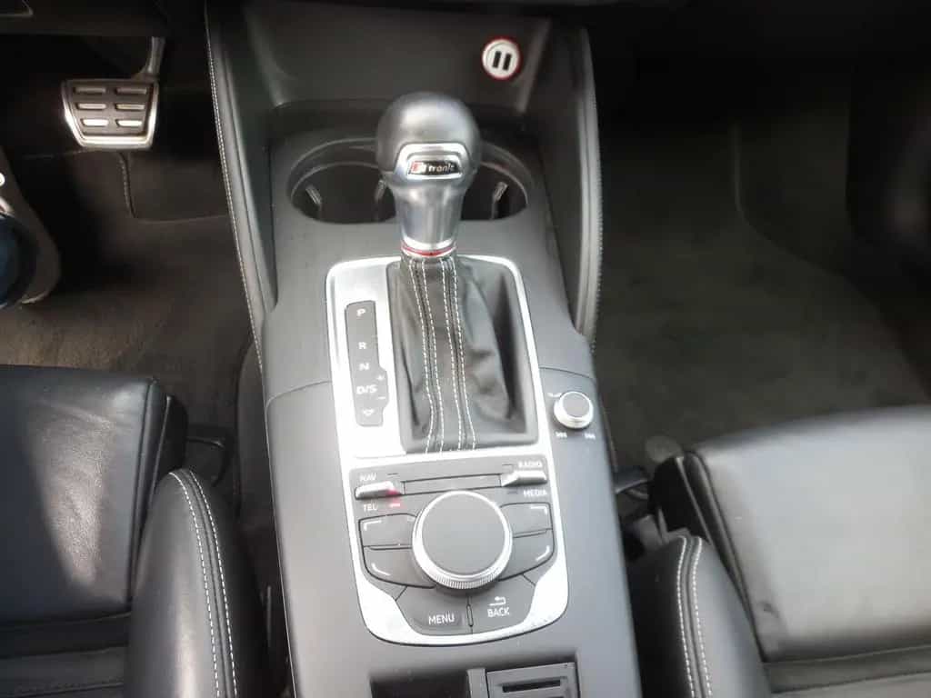 Audi S3 Lim. 2.0 TFSI quattro 02/2016-photo-16