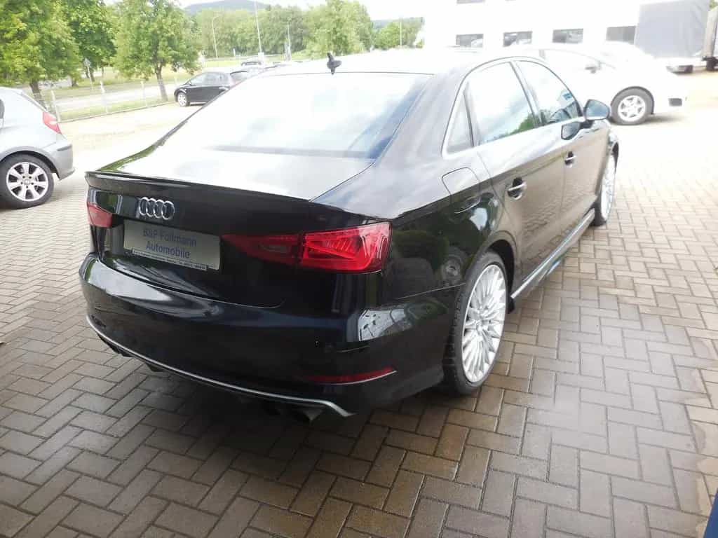 Audi S3 Lim. 2.0 TFSI quattro 02/2016-photo-2