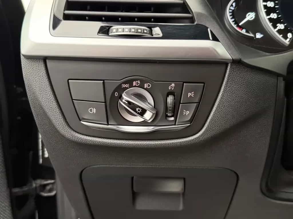BMW X3 20i xDr. *ADVANTAGE*LED-ACC-SP.FW-HiFi-TOT.W 11/2018-photo-31