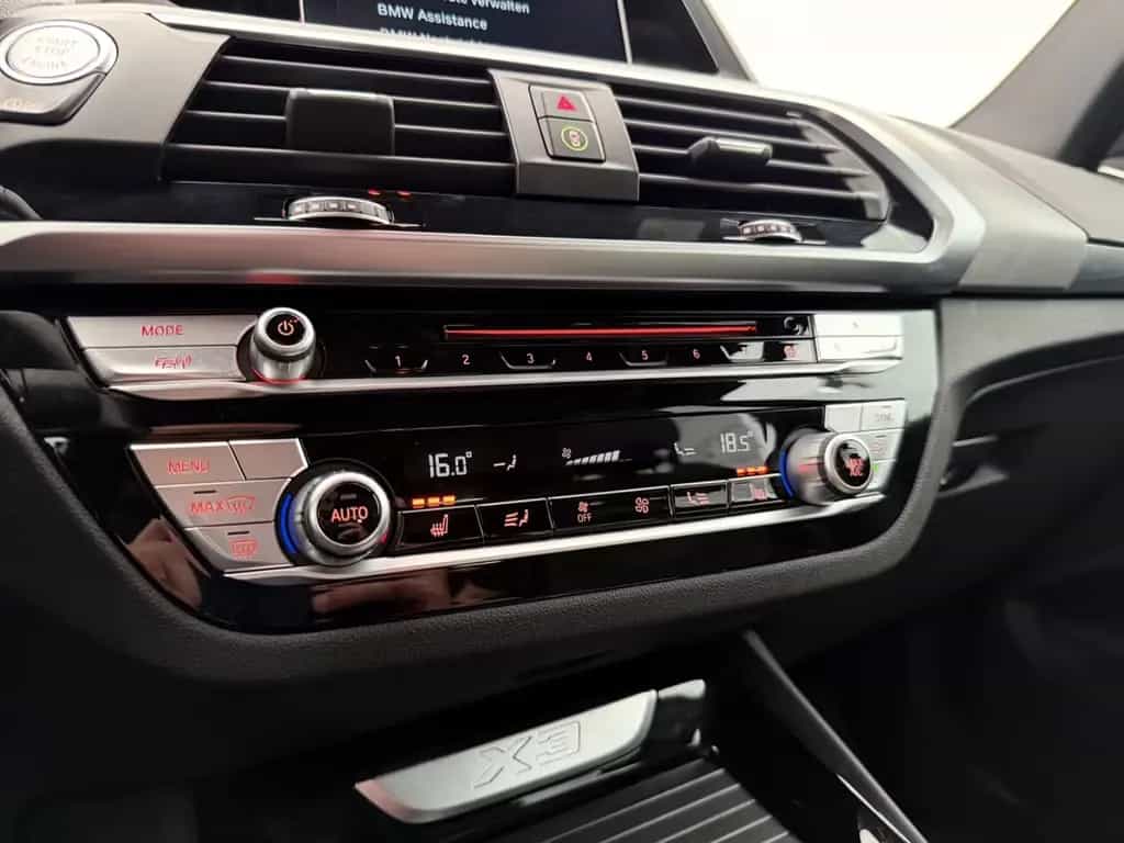 BMW X3 20i xDr. *ADVANTAGE*LED-ACC-SP.FW-HiFi-TOT.W 11/2018-photo-39