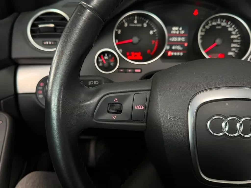 Audi A4 Cabriolet 2.0 TFSI, 1.Hd, Scheckheft voll 10/2006-photo-18