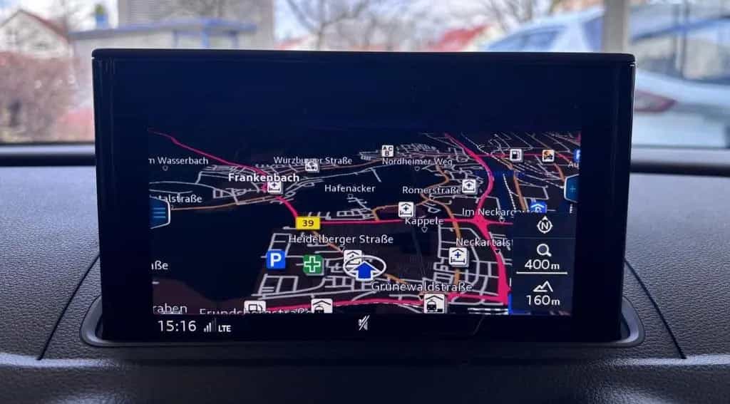 Audi A3 2.0 TDI S-Line  LED Virtual AHK Navi DSP 8 Fa 07/2019-photo-14
