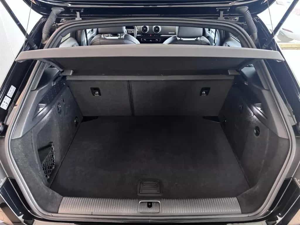 Audi A3 2.0 TDI S-Line  LED Virtual AHK Navi DSP 8 Fa 07/2019-photo-6