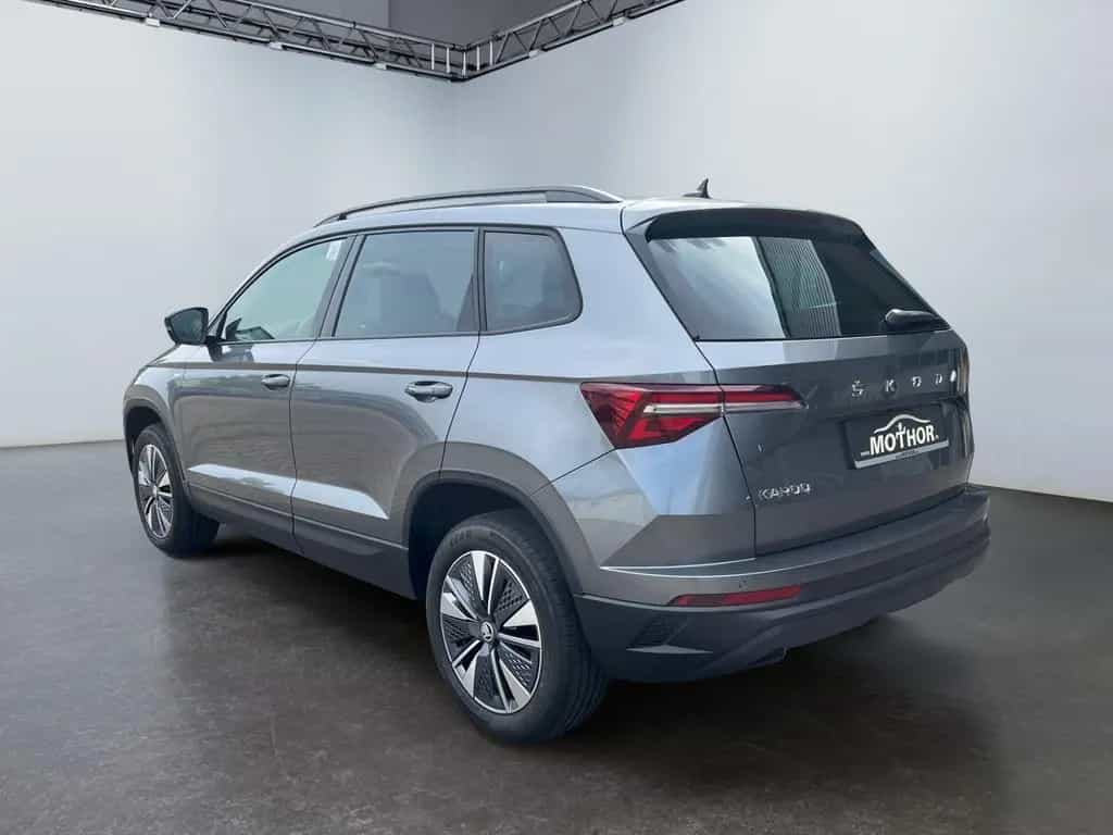 Skoda Karoq Tour 1.5 TSI DSG Standheizung 03/2023-photo-3