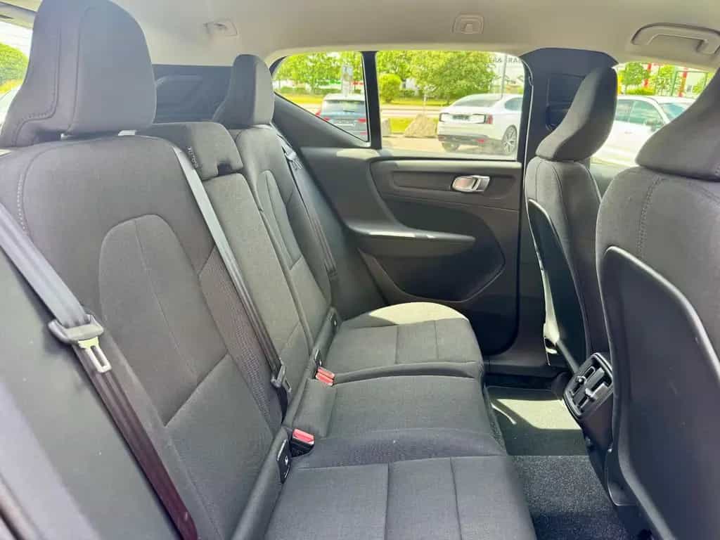 Volvo XC40 T3 Momentum Pro 12/2019-photo-11