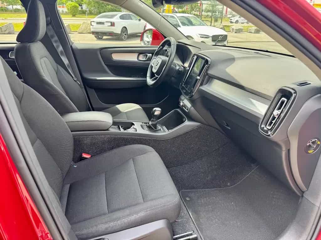 Volvo XC40 T3 Momentum Pro 12/2019-photo-13