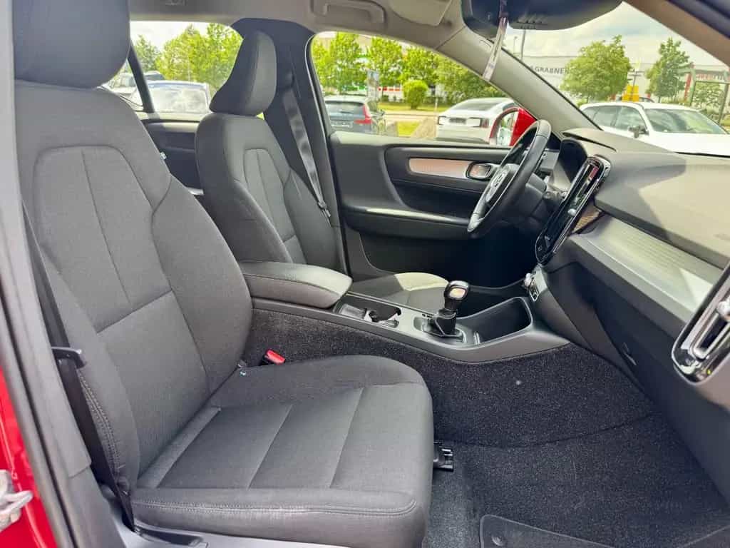 Volvo XC40 T3 Momentum Pro 12/2019-photo-14