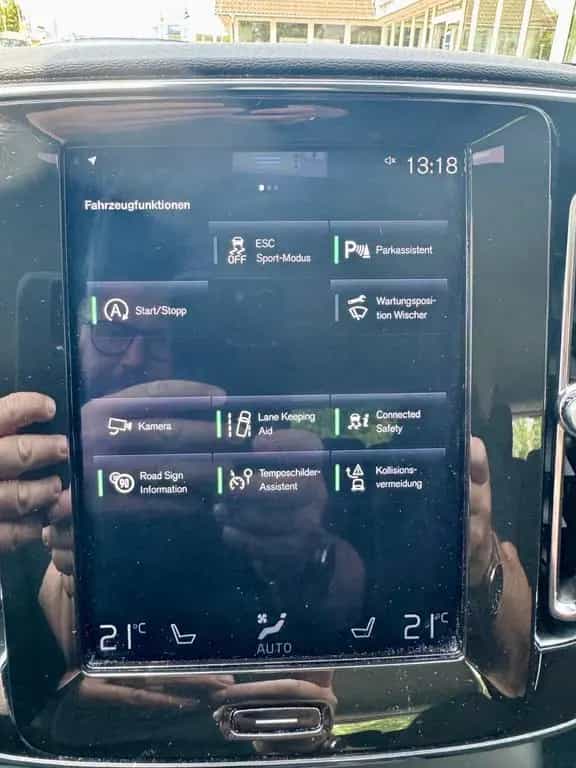 Volvo XC40 T3 Momentum Pro 12/2019-photo-17
