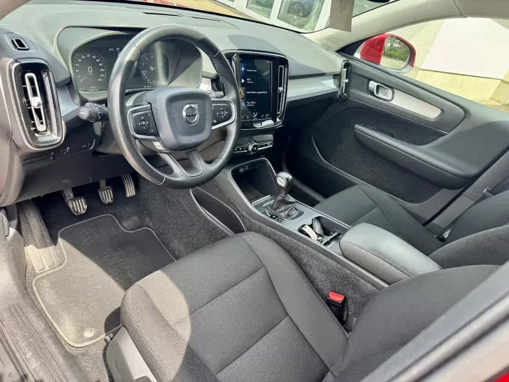 Volvo XC40 T3 Momentum Pro 12/2019-photo-6