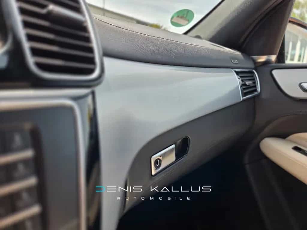 Mercedes-Benz GLE 400 AMG Line 4Matic 12/2016-photo-35
