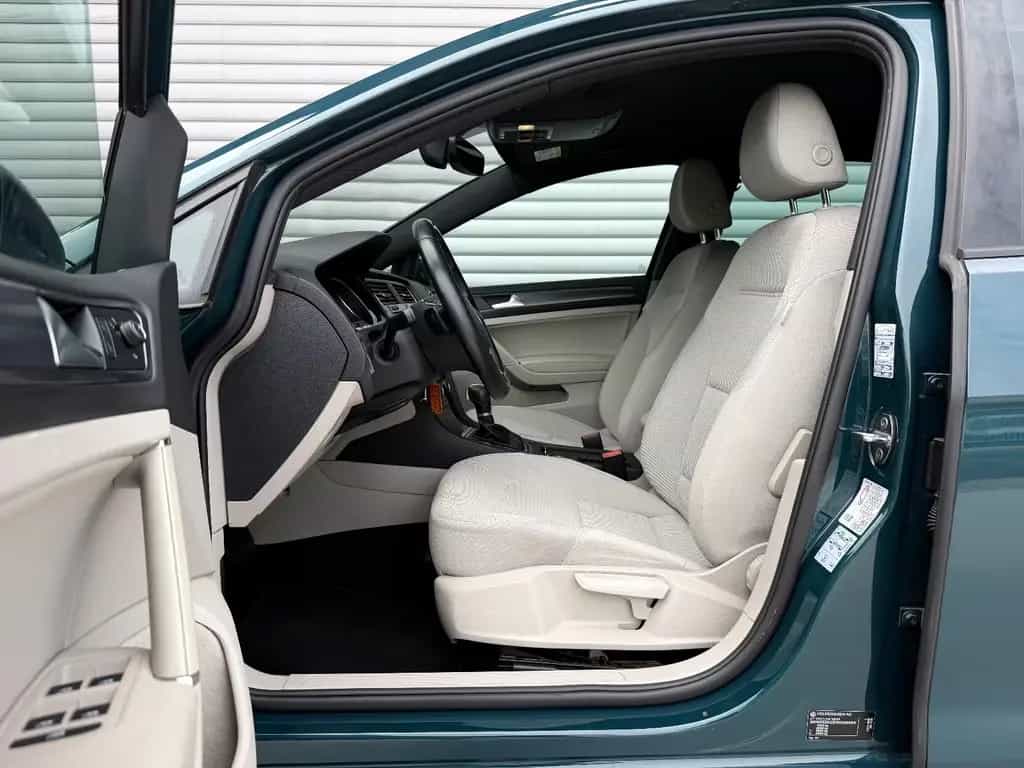 Volkswagen Golf VII Lim. DSG Sitzheizung Einparkhilfe 1Hand 03/2017-photo-15