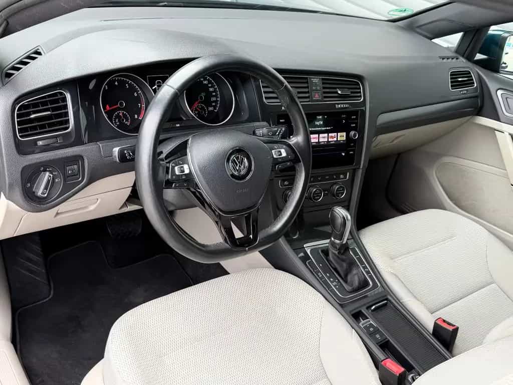 Volkswagen Golf VII Lim. DSG Sitzheizung Einparkhilfe 1Hand 03/2017-photo-16