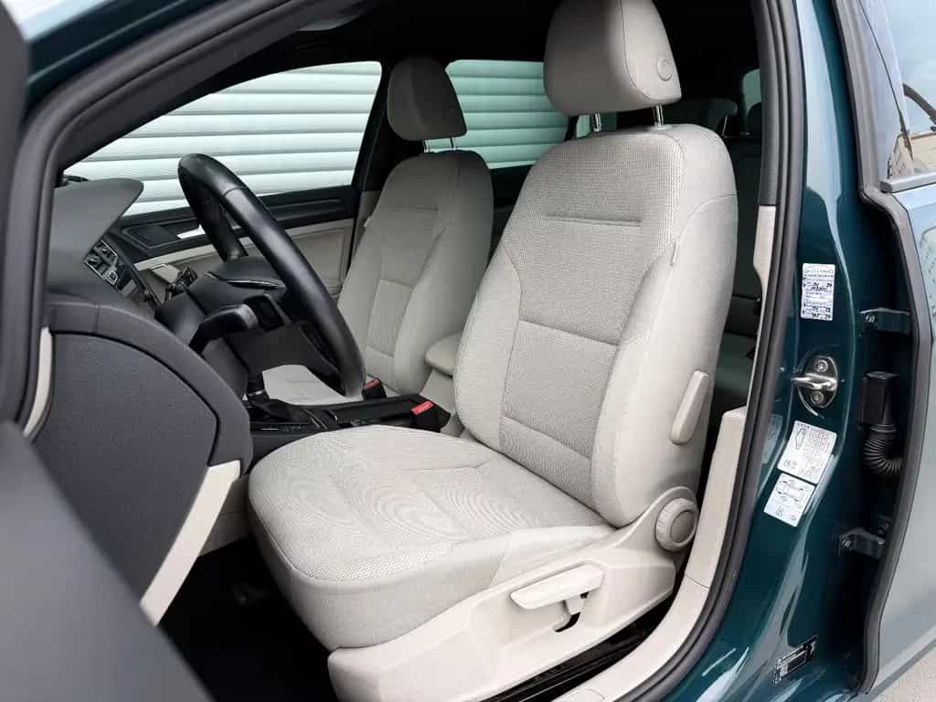 Volkswagen Golf VII Lim. DSG Sitzheizung Einparkhilfe 1Hand 03/2017-photo-27