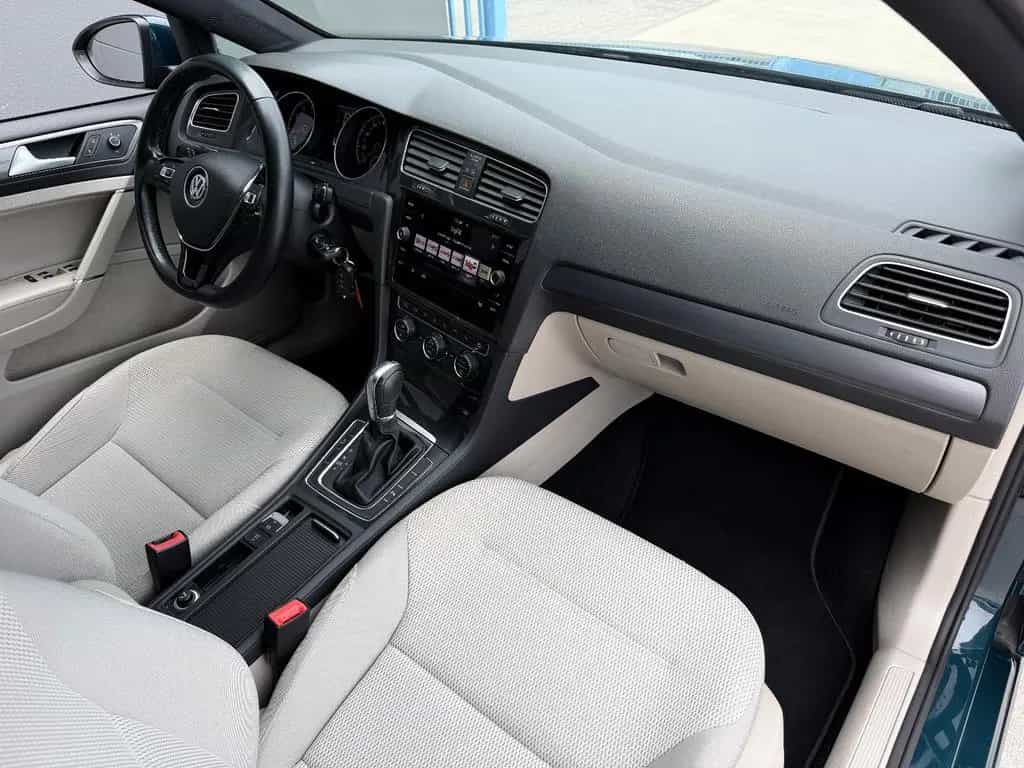 Volkswagen Golf VII Lim. DSG Sitzheizung Einparkhilfe 1Hand 03/2017-photo-37