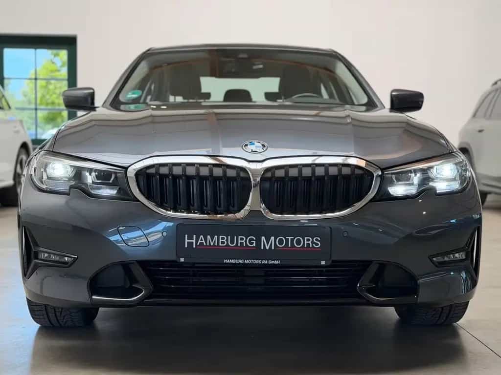 BMW 320 i xDrive Limousine Steptronic SportLine 184PS 09/2019-photo-33
