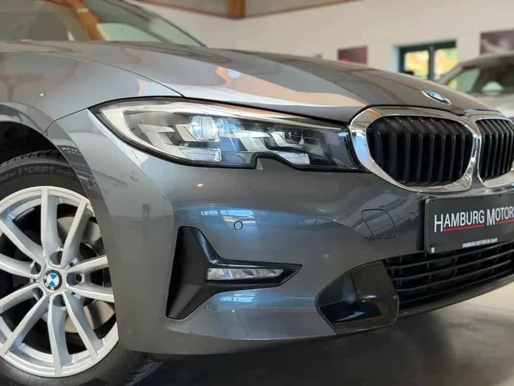 BMW 320 i xDrive Limousine Steptronic SportLine 184PS 09/2019-photo-37