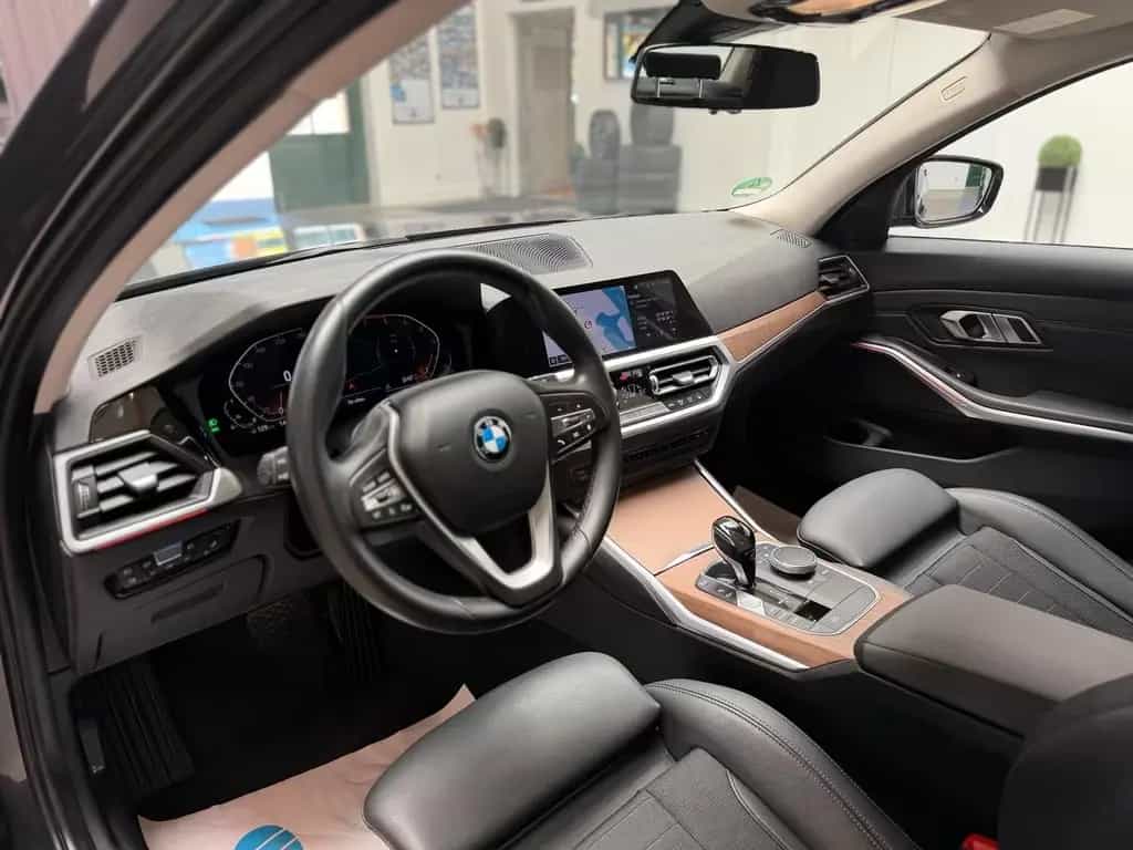 BMW 320 i xDrive Limousine Steptronic SportLine 184PS 09/2019-photo-4
