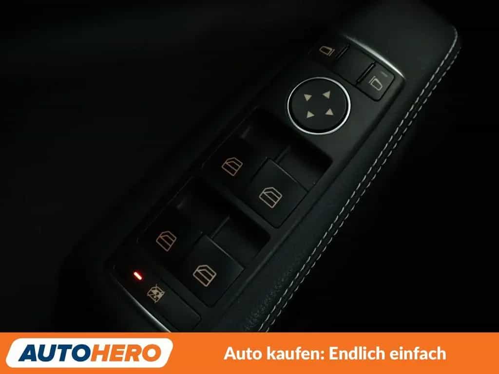 Mercedes-Benz CLA 220 CLA-Klasse CLA 220 4Matic AMG Line Aut.*NAVI*LED 05/2018-photo-24