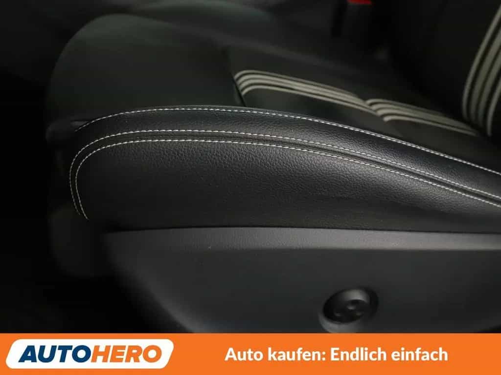 Mercedes-Benz CLA 220 CLA-Klasse CLA 220 4Matic AMG Line Aut.*NAVI*LED 05/2018-photo-32