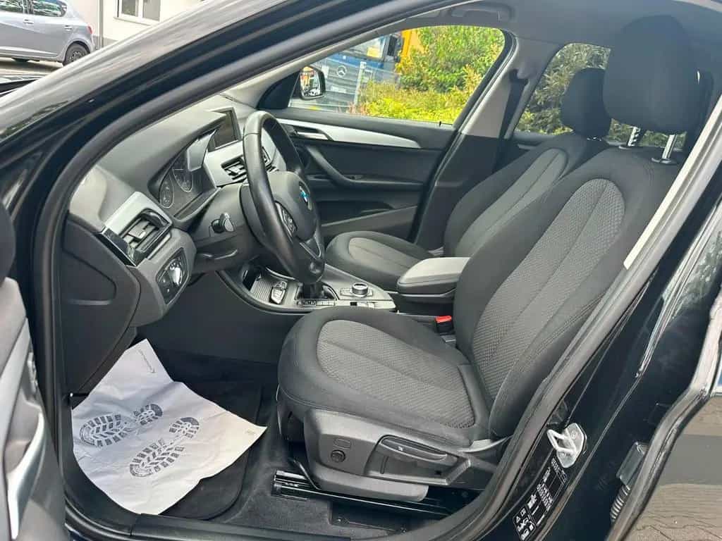 BMW X1 xDrive 20 i Advantage 12/2016-photo-3