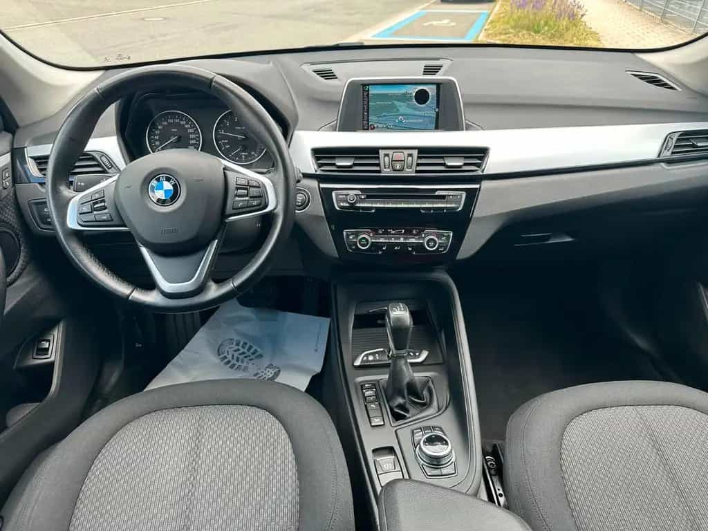 BMW X1 xDrive 20 i Advantage 12/2016-photo-6