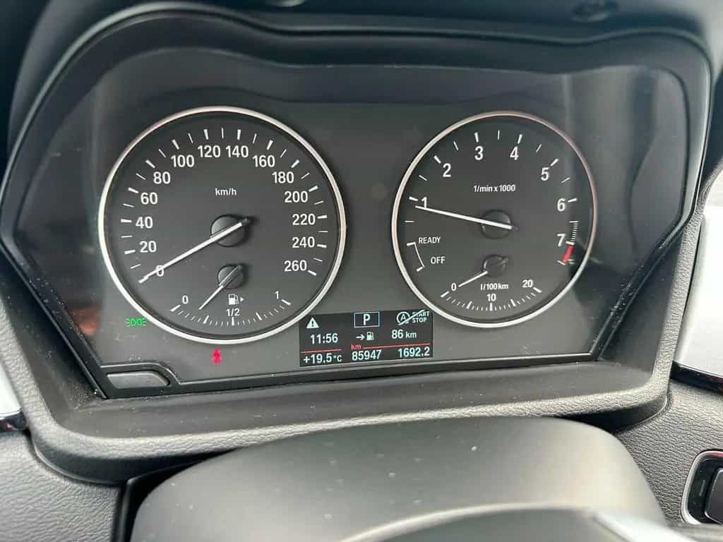 BMW X1 xDrive 20 i Advantage 12/2016-photo-7