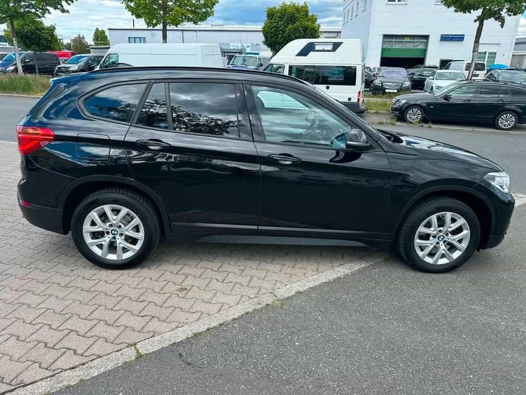 BMW X1 xDrive 20 i Advantage 12/2016-photo-8