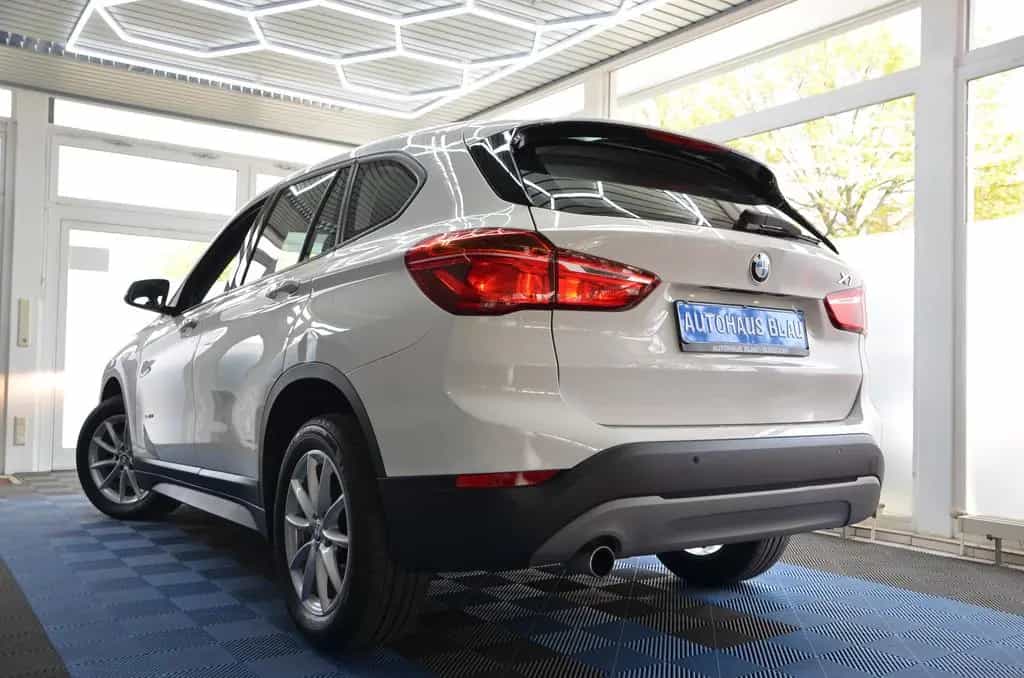 BMW X1 sDrive 18i Advantage *AUTOMATIK*ERST 55TKM!* 10/2017-photo-22
