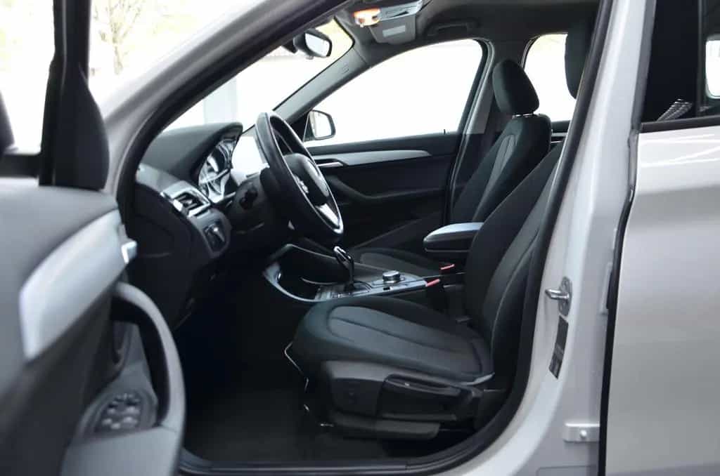 BMW X1 sDrive 18i Advantage *AUTOMATIK*ERST 55TKM!* 10/2017-photo-7