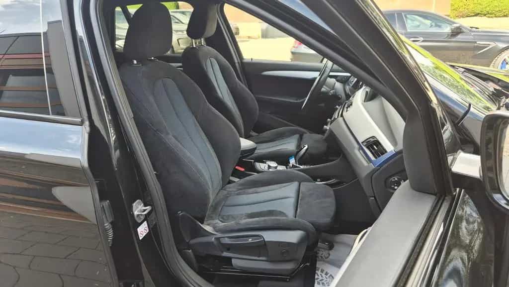 BMW X1 sDrive 20i M Sport/NAVI/HIFI/AHK/LED 08/2019-photo-21