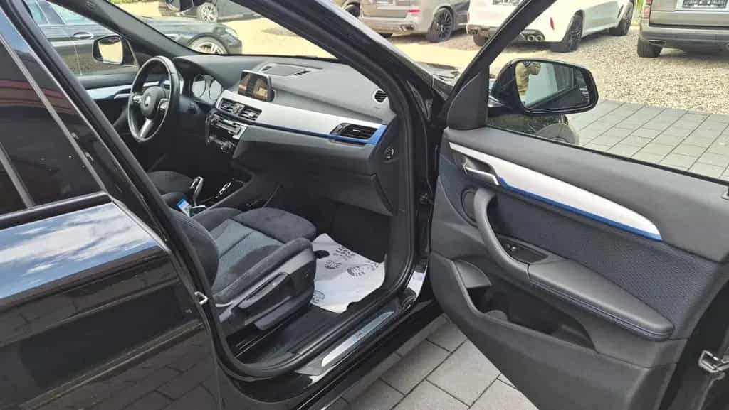 BMW X1 sDrive 20i M Sport/NAVI/HIFI/AHK/LED 08/2019-photo-22