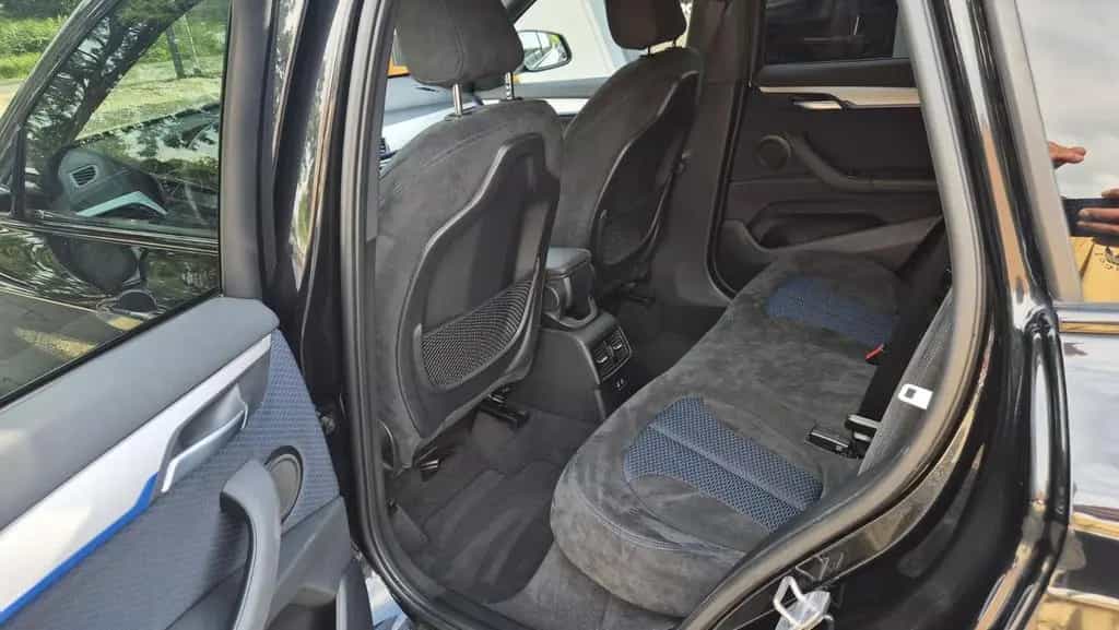 BMW X1 sDrive 20i M Sport/NAVI/HIFI/AHK/LED 08/2019-photo-32