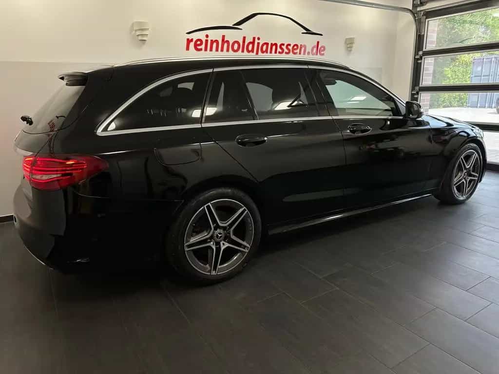 Mercedes-Benz C 300 d AMG Kamera Multibeam COMAND Widescreen 01/2020-photo-1