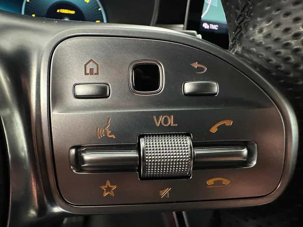 Mercedes-Benz C 300 d AMG Kamera Multibeam COMAND Widescreen 01/2020-photo-10