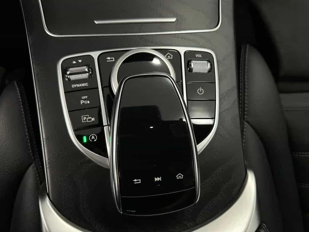 Mercedes-Benz C 300 d AMG Kamera Multibeam COMAND Widescreen 01/2020-photo-19