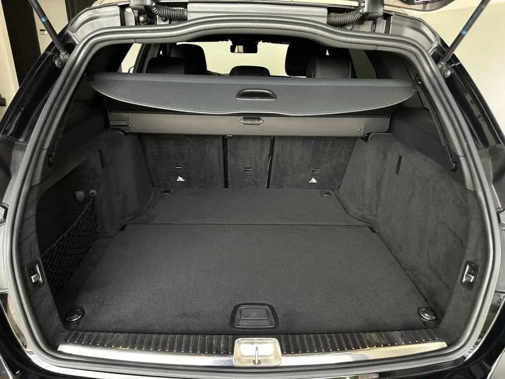 Mercedes-Benz C 300 d AMG Kamera Multibeam COMAND Widescreen 01/2020-photo-26