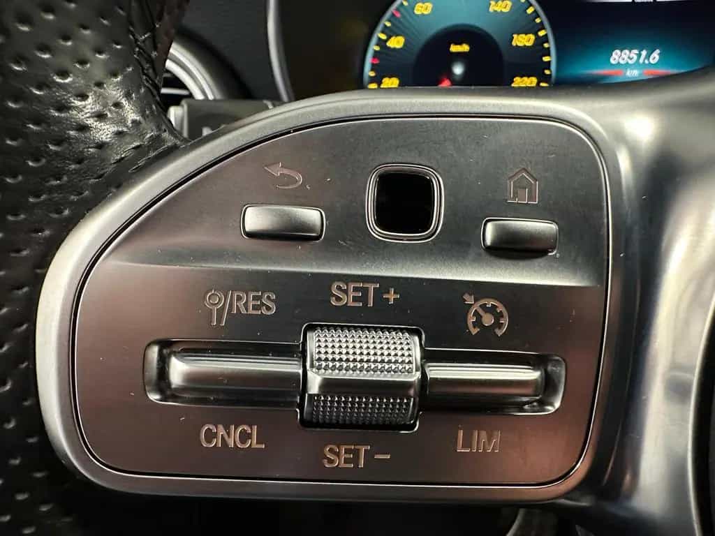 Mercedes-Benz C 300 d AMG Kamera Multibeam COMAND Widescreen 01/2020-photo-9