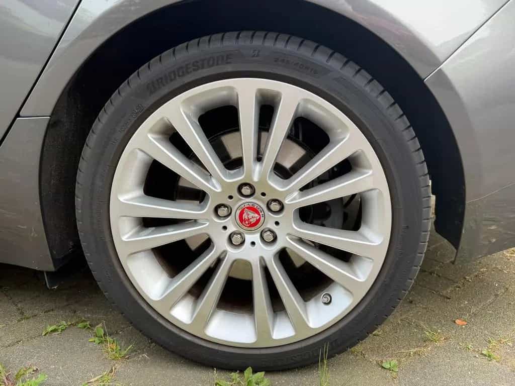 Jaguar XF Prestige 30d Pano*Leder*Digital 03/2017-photo-26