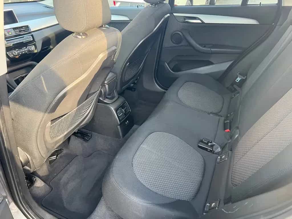 BMW X1 sDrive 18 d Advantage AHK, LED, Panoramadach 01/2021-photo-17