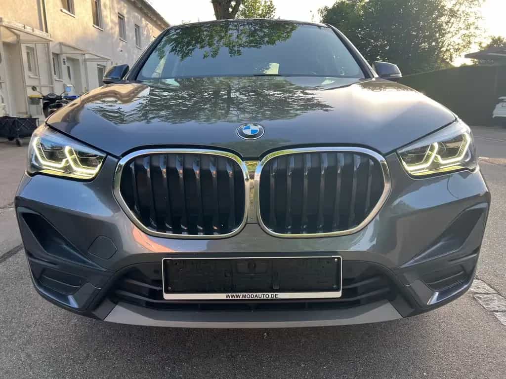 BMW X1 sDrive 18 d Advantage AHK, LED, Panoramadach 01/2021-photo-2