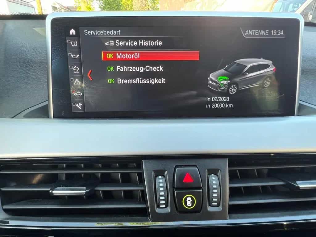 BMW X1 sDrive 18 d Advantage AHK, LED, Panoramadach 01/2021-photo-25