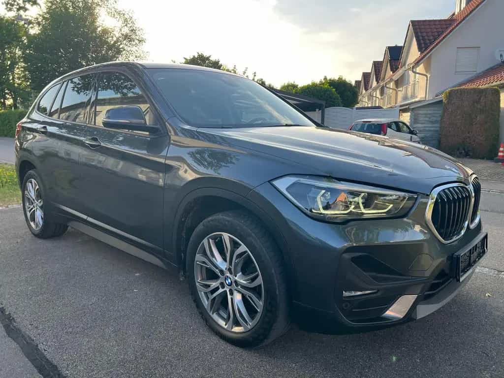 BMW X1 sDrive 18 d Advantage AHK, LED, Panoramadach 01/2021-photo-3