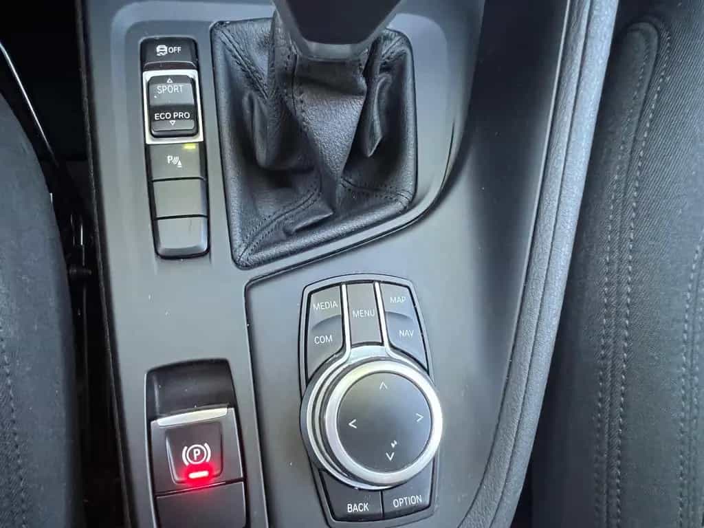 BMW X1 sDrive 18 d Advantage AHK, LED, Panoramadach 01/2021-photo-31